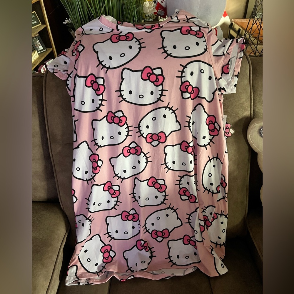 Hello kitty nightgown